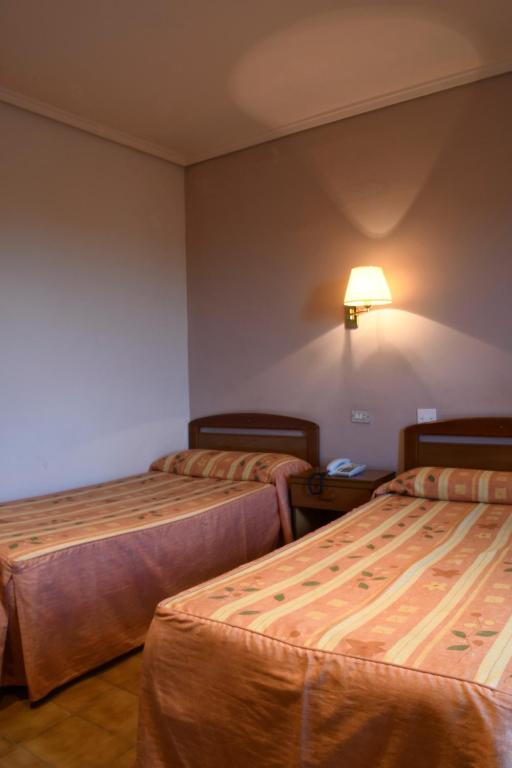 Booking.com: Hotel Azahar , Sagunto, İspanya - 215 Konuk ...