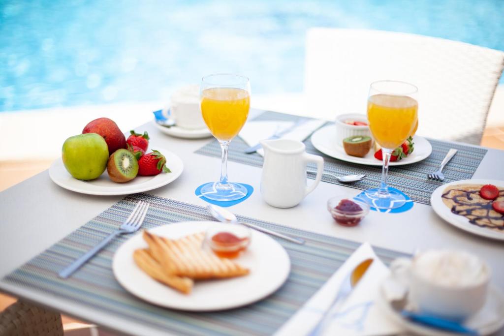 Grupotel Ibiza Beach Resort - Adults Only، بورتينانكس – أحدث ...