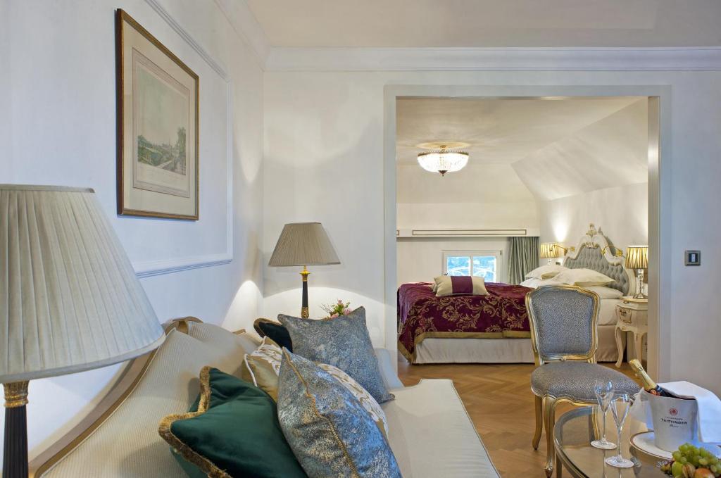 Hotel Schloss Mönchstein - 19