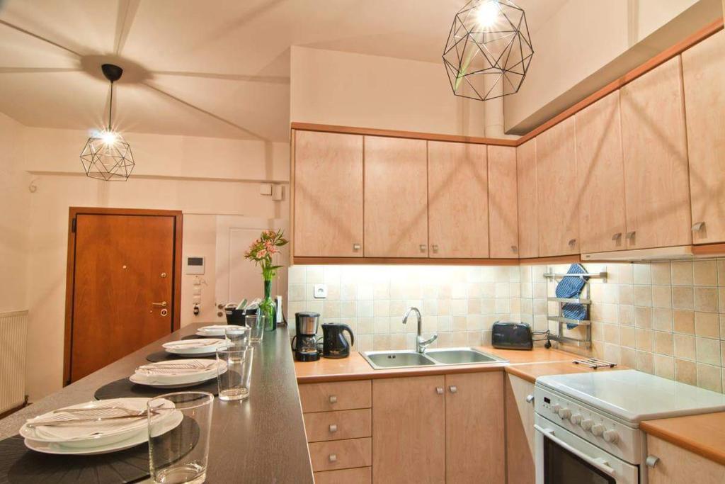 Η κουζίνα ή μικρή κουζίνα στο Center gazi historical