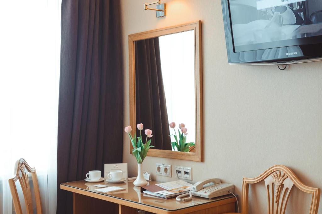 Premier Hotel Rus - Classic Twin Room