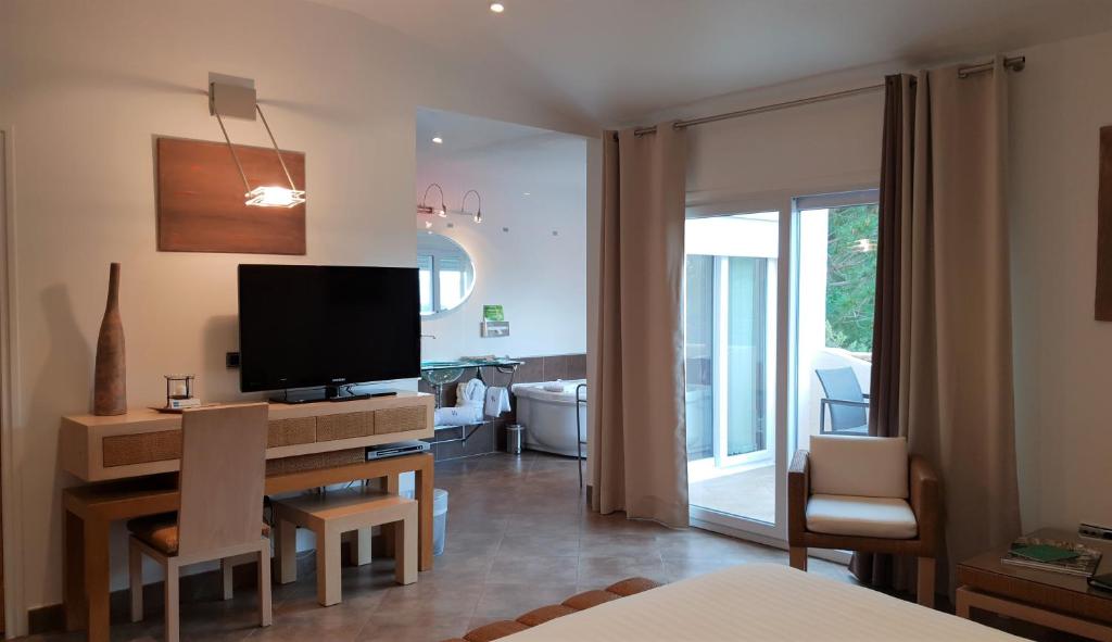 Private Hôtel - Adults Only - Superior Deluxe Zimmer Mit Whirlpool