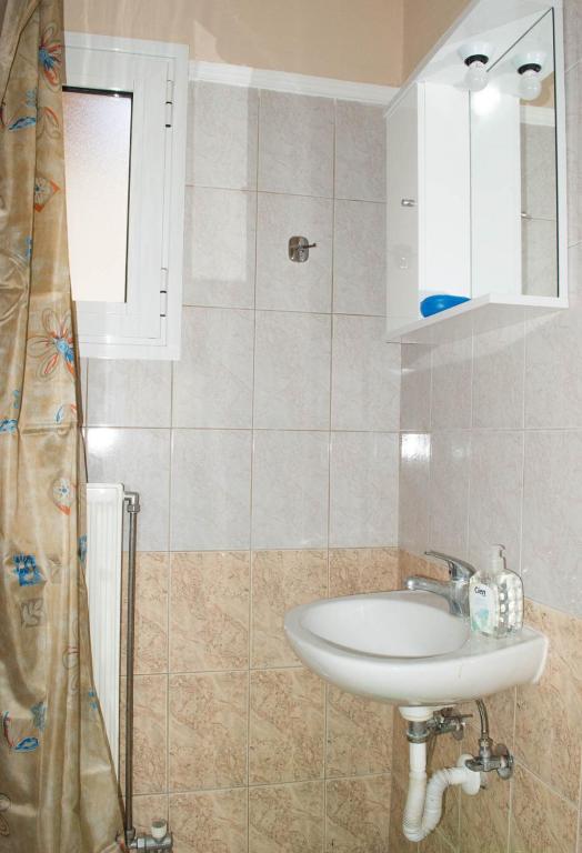 A bathroom at Marianna's apartment