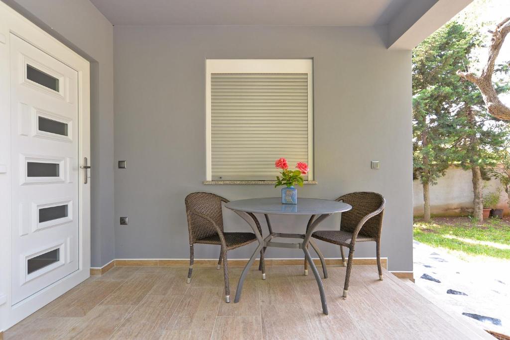 Zdjęcie z galerii obiektu Apartments Volf 1405 w mieście Peroj