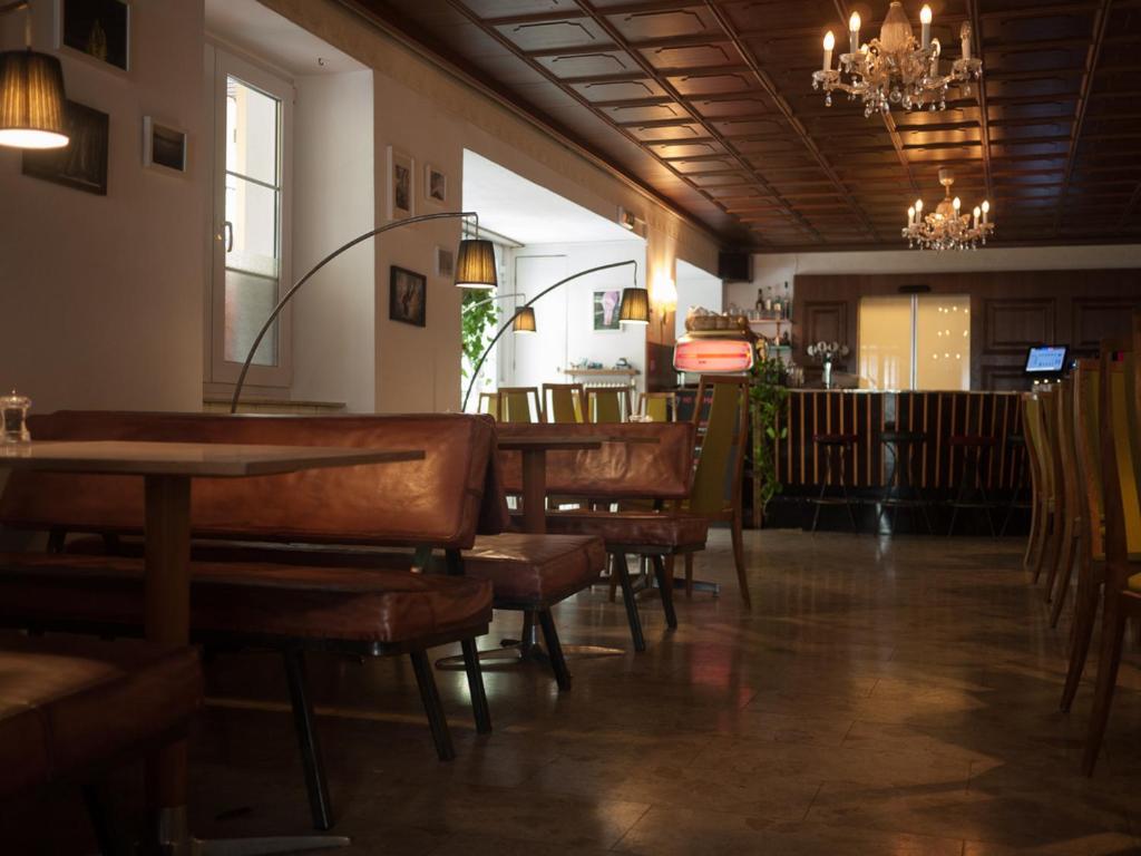 Restaurace v ubytování Hotel Am Brillantengrund