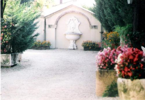 Zahrada ubytování Hostellerie Sarrasine, Mâcon Est - Teritoria