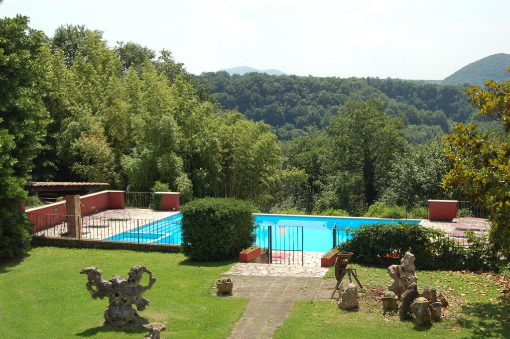 The swimming pool at or close to Agriturismo Castro