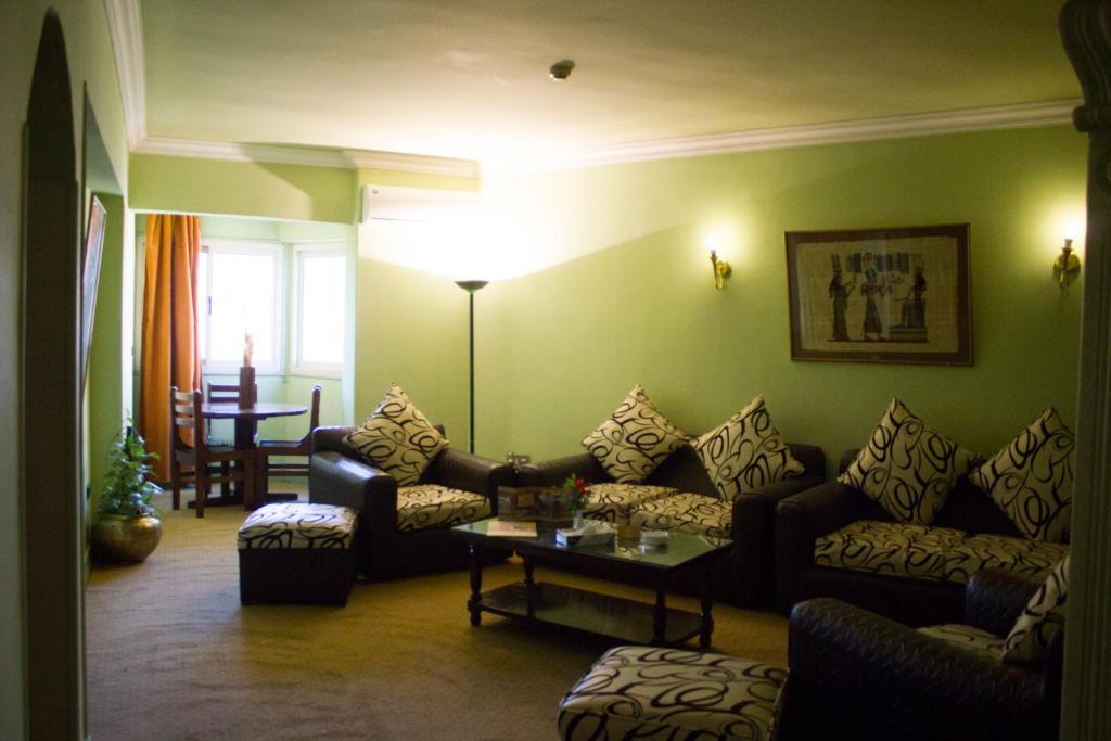 Posezení v ubytování Zayed Hotel