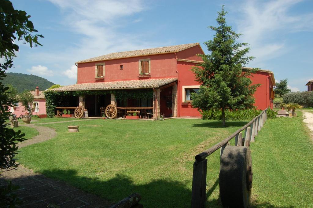 The building in which a vidéki vendégházakat is located