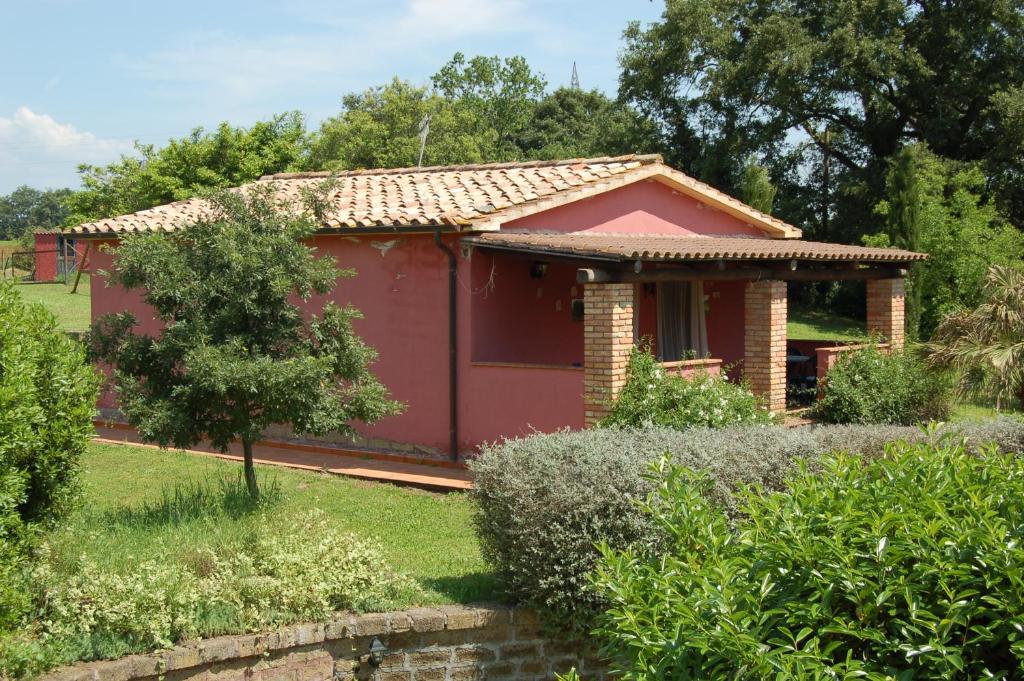 A garden outside Agriturismo Castro