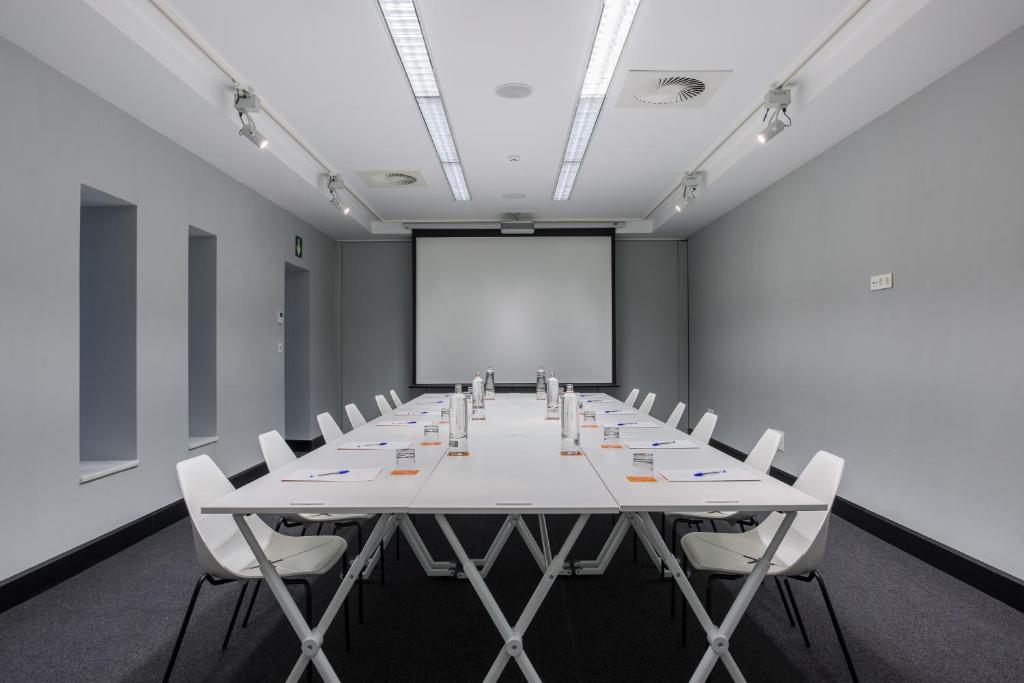 Room Mate Collection Valeria, Málaga - Resim 41