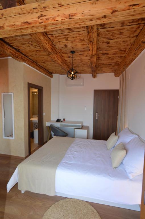 Hotel Natura Vilanija - 2