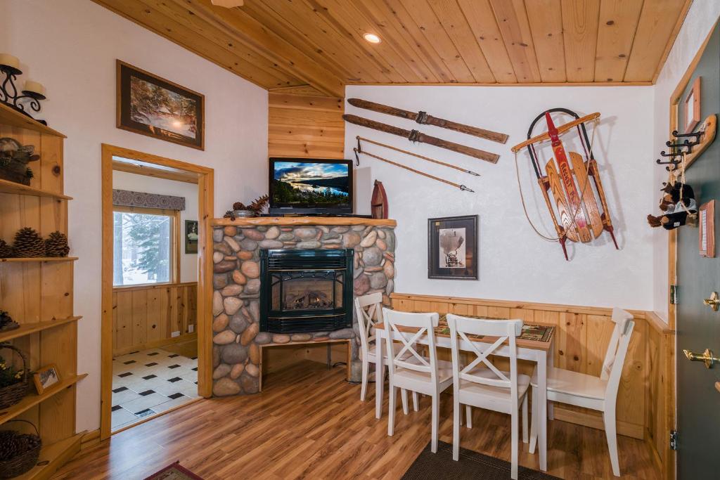 Fireside Lodge - Suite Familiar Con Dos Camas Queen