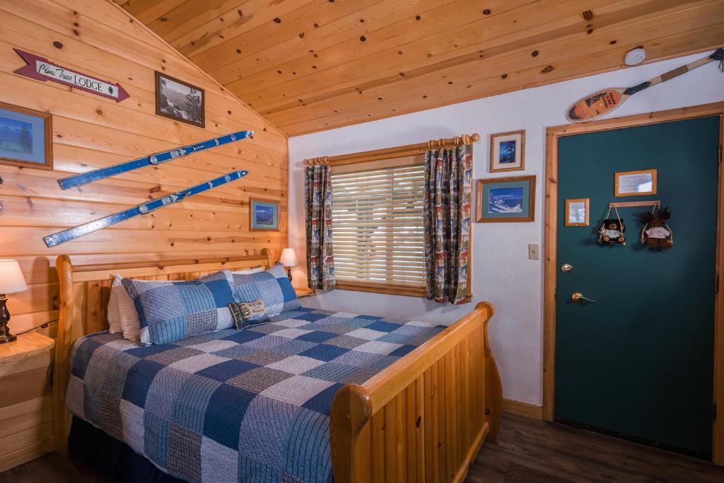 Fireside Lodge - Habitación De La Reina