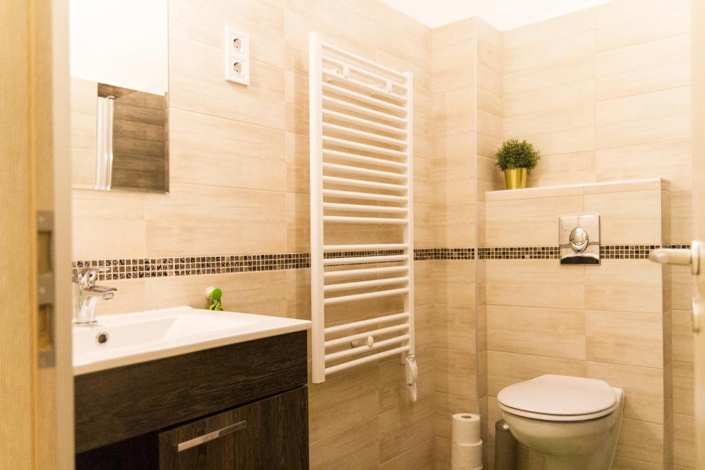 Kúpeľňa v ubytovaní Cozy Apartment Budapest