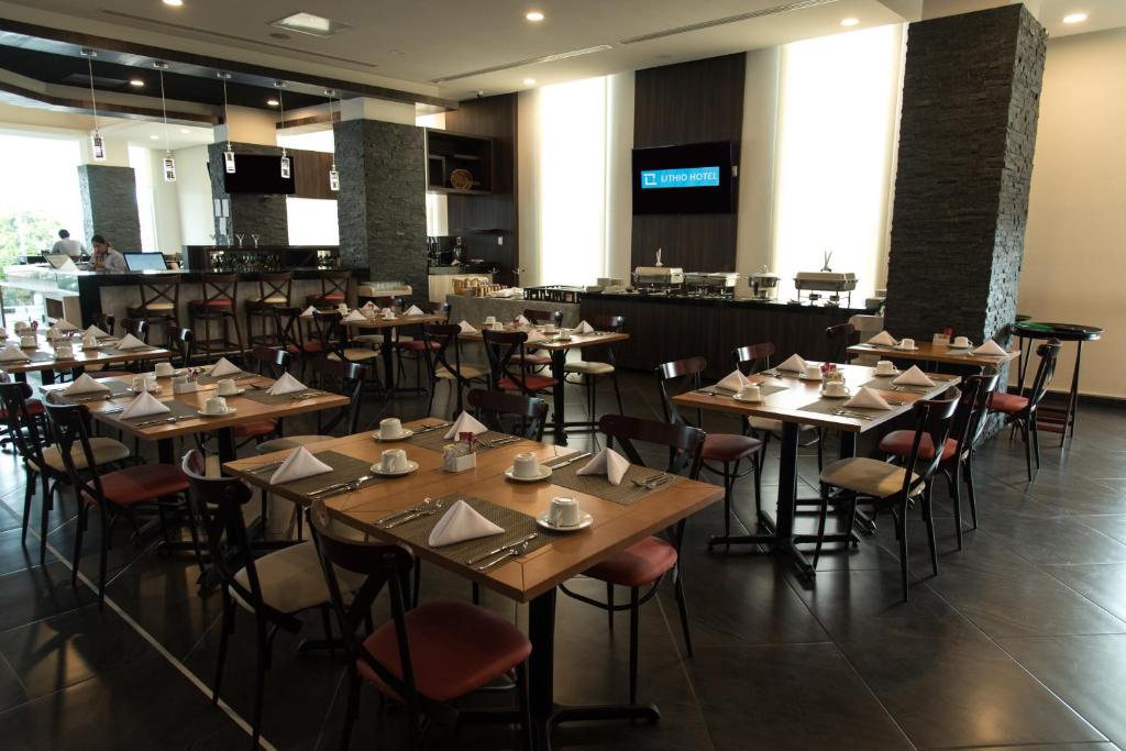 Restaurace v ubytování Lithio Hotel