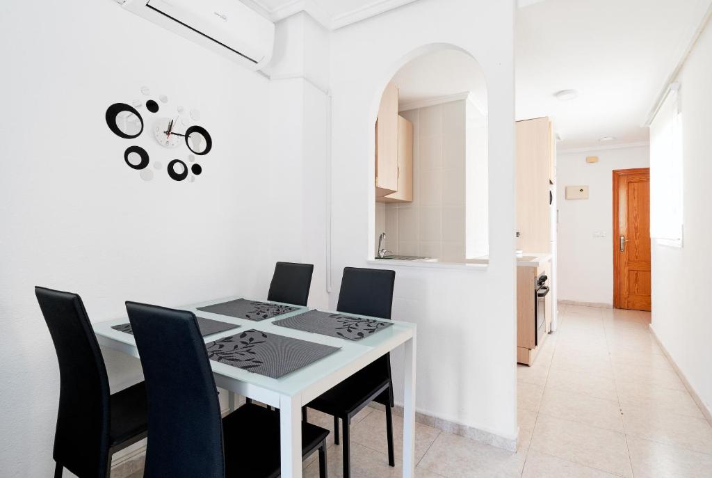 Fotografia z galérie ubytovania Apartamento Rambla Juan Mateo v destinácii Torrevieja