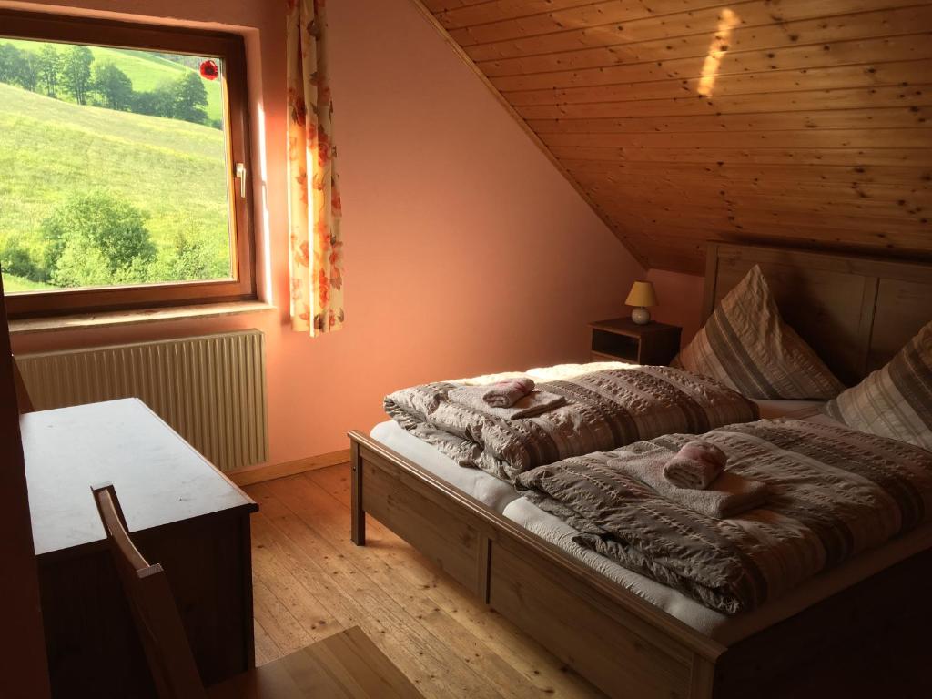 Postel nebo postele na pokoji v ubytování Urlaub im Zirbenland