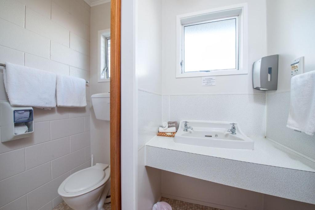 Amber Court Motel - Resim 26