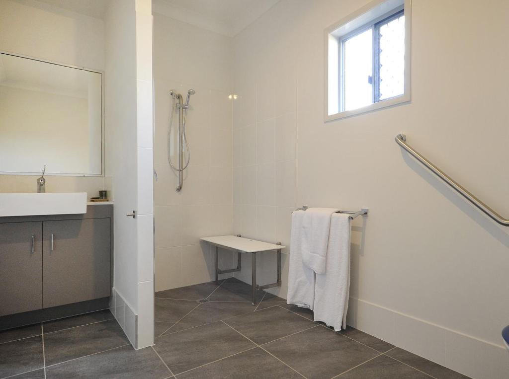 Northpoint Motel Apartments - 