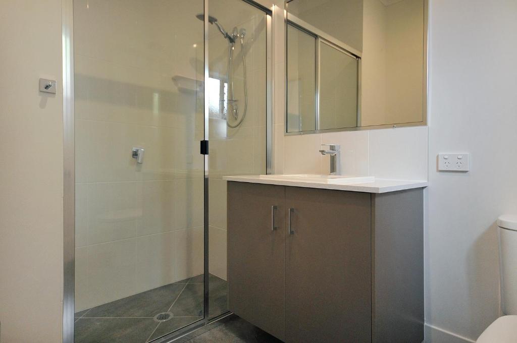 Northpoint Motel Apartments - 