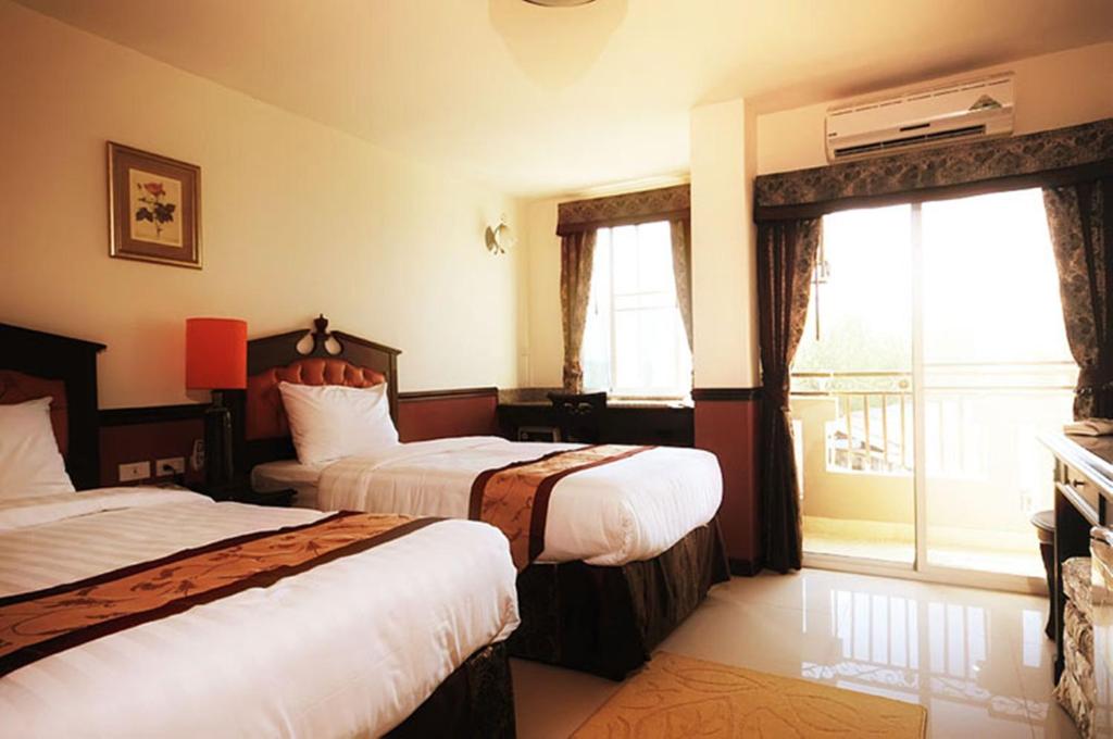 The Airport Greenery Hotel