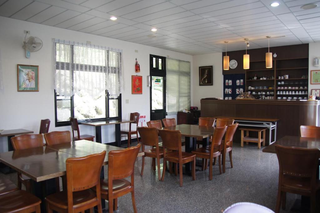 Lounge nebo bar v ubytování Fumei Bluebird Homestay