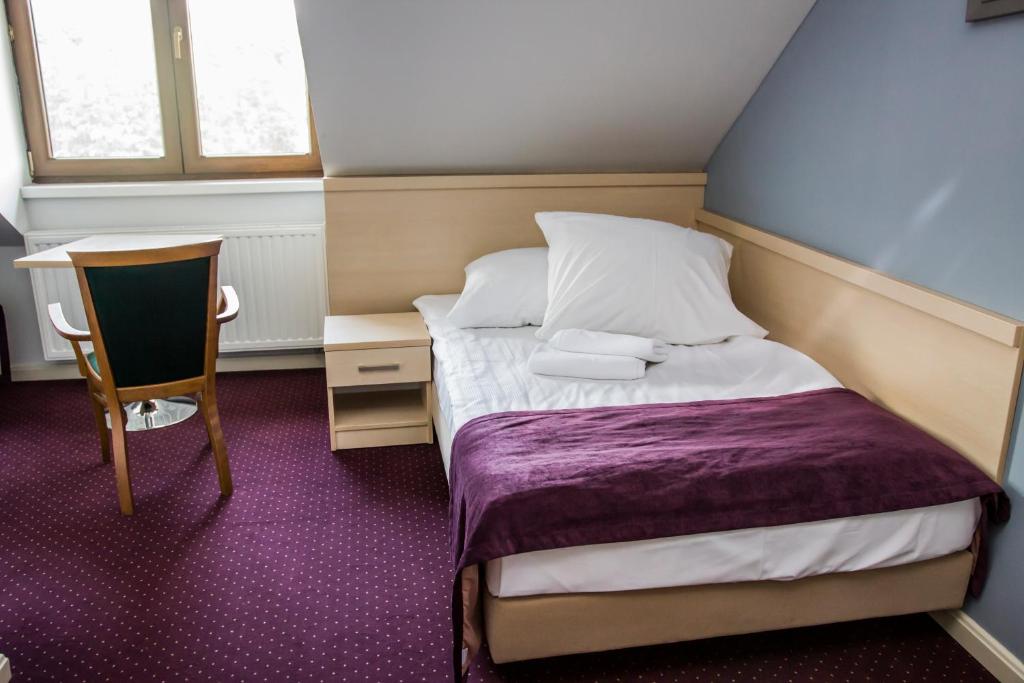 Dworek Jabłonna - 7