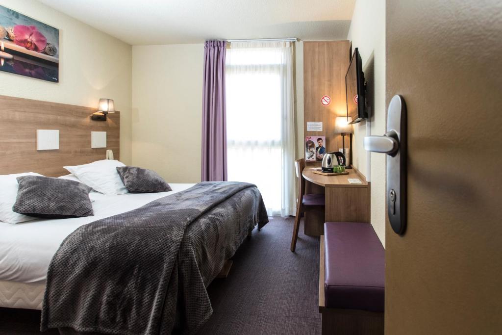 Contact Hotel Atoll - 1