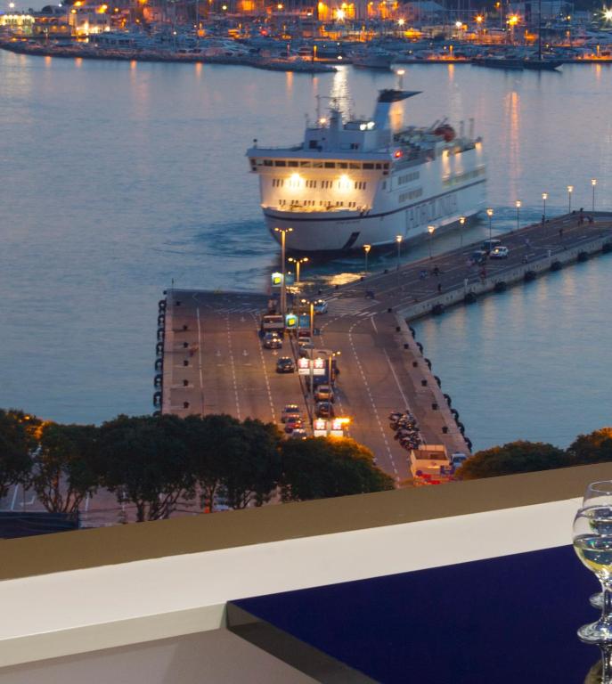 Royal Suites-Sky - 19