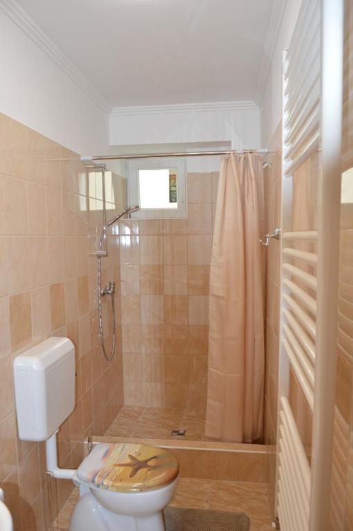Kúpeľňa v ubytovaní Varga Apartman Hévíz