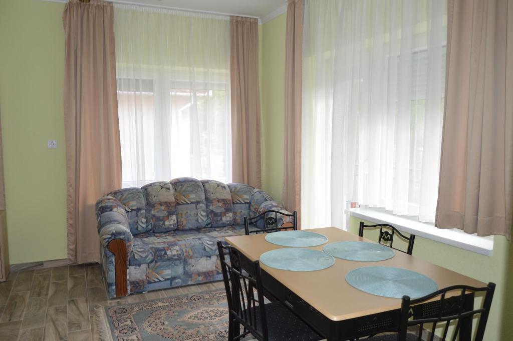 Posedenie v ubytovaní Varga Apartman Hévíz