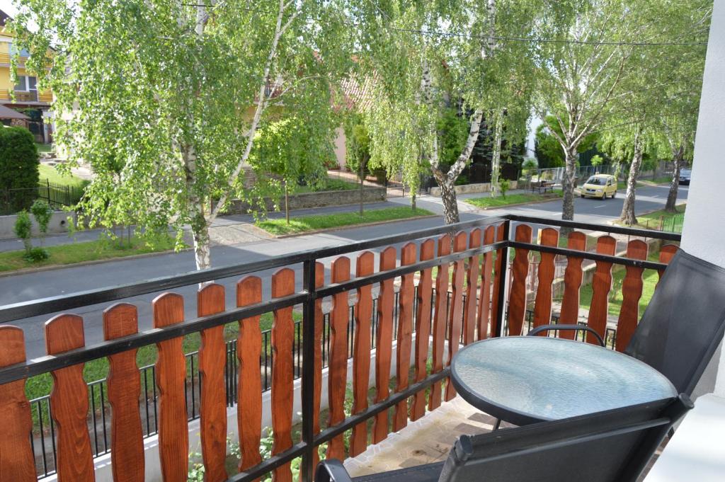 Balkón alebo terasa v ubytovaní Varga Apartman Hévíz