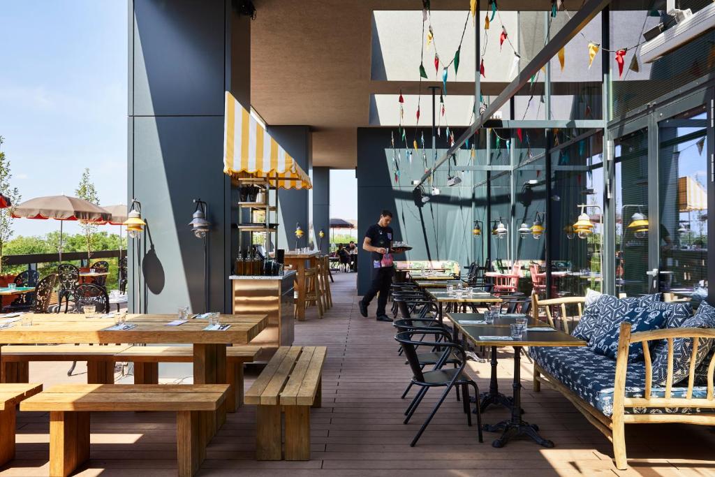 Mama Shelter Belgrade - Resim 4