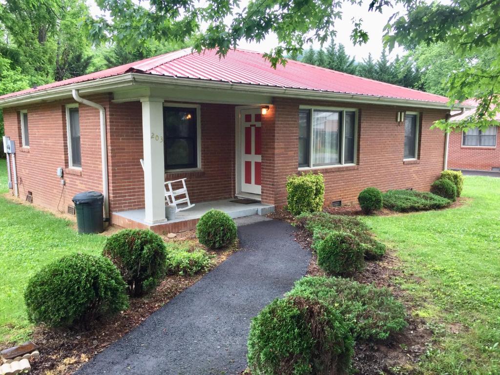 Phillips Historic Motel & Cottages - Casa De Vacaciones