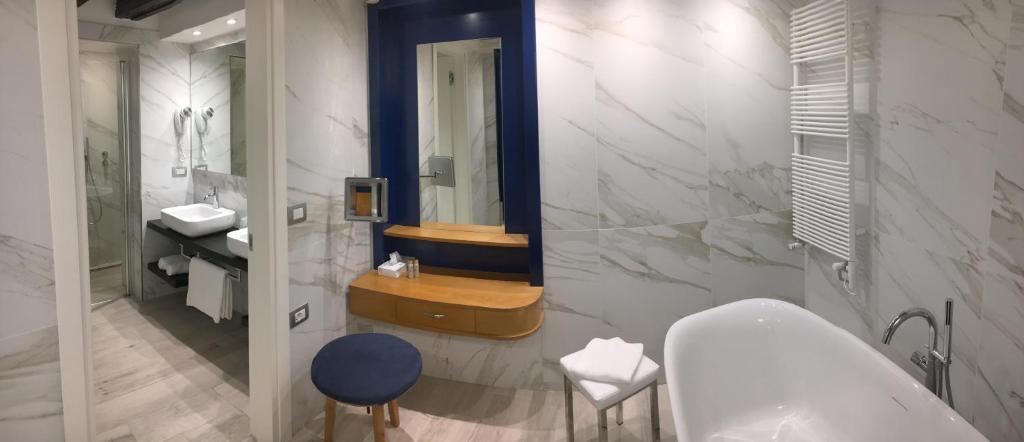 Kúpeľňa v ubytovaní Hotel Sant'Antonin