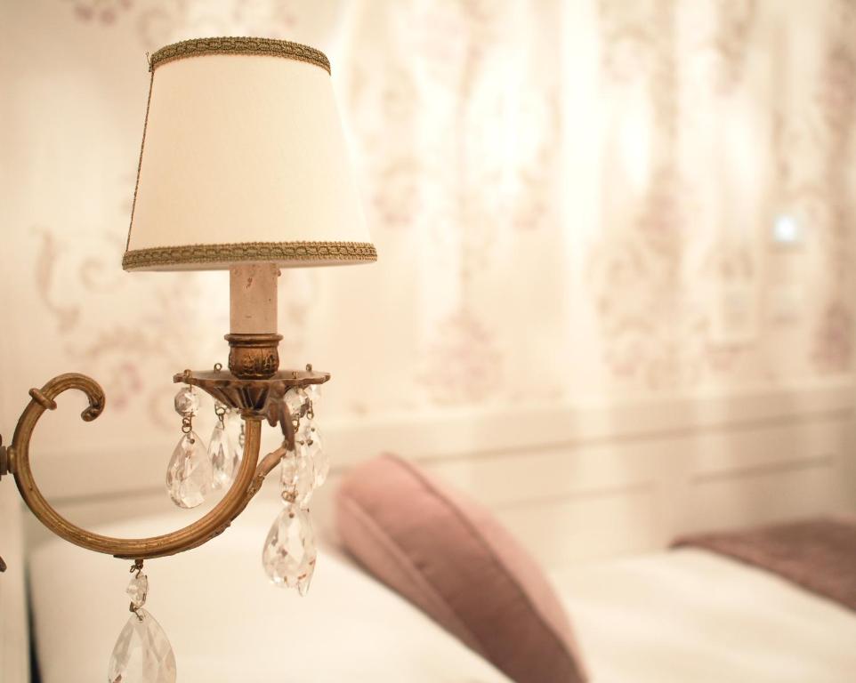 Le Sei Dame - Single Room With Private Bathroom
