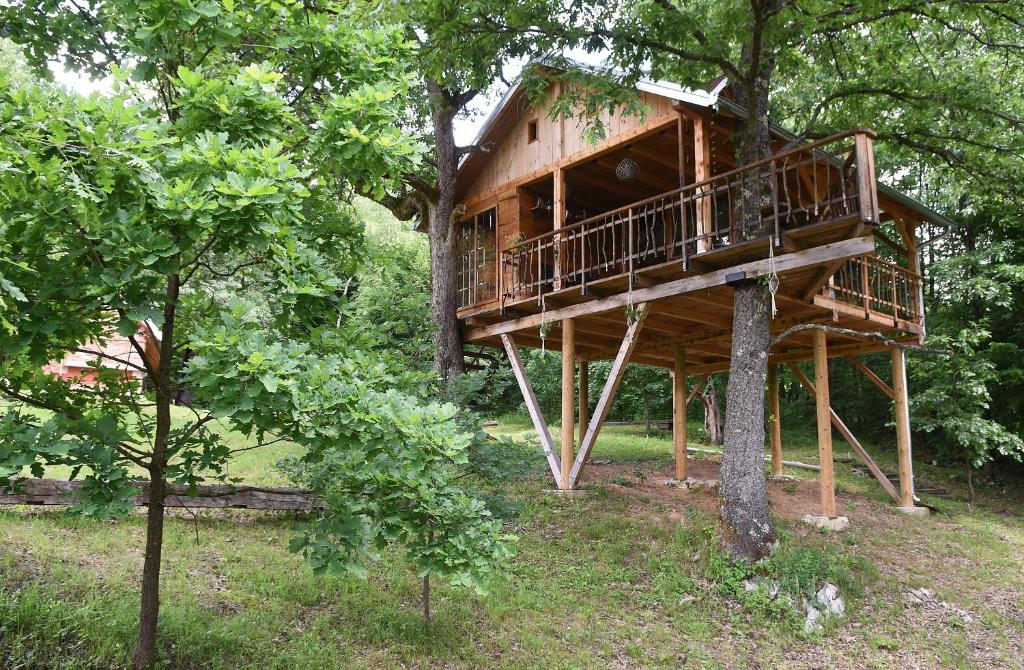 Zahrada ubytování Treehouse Resnice -Mrežnica