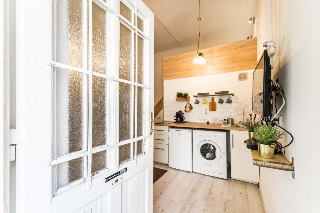 Kuchyňa alebo kuchynka v ubytovaní BpR Little Attractico Apartment