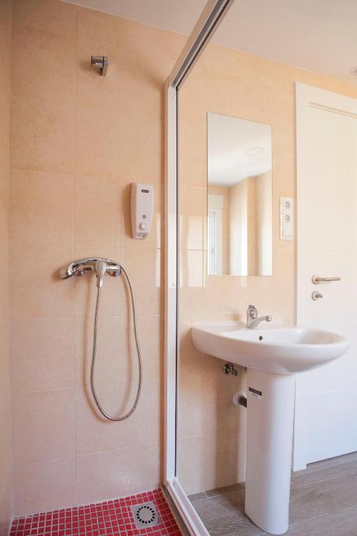 A bathroom at Serramar