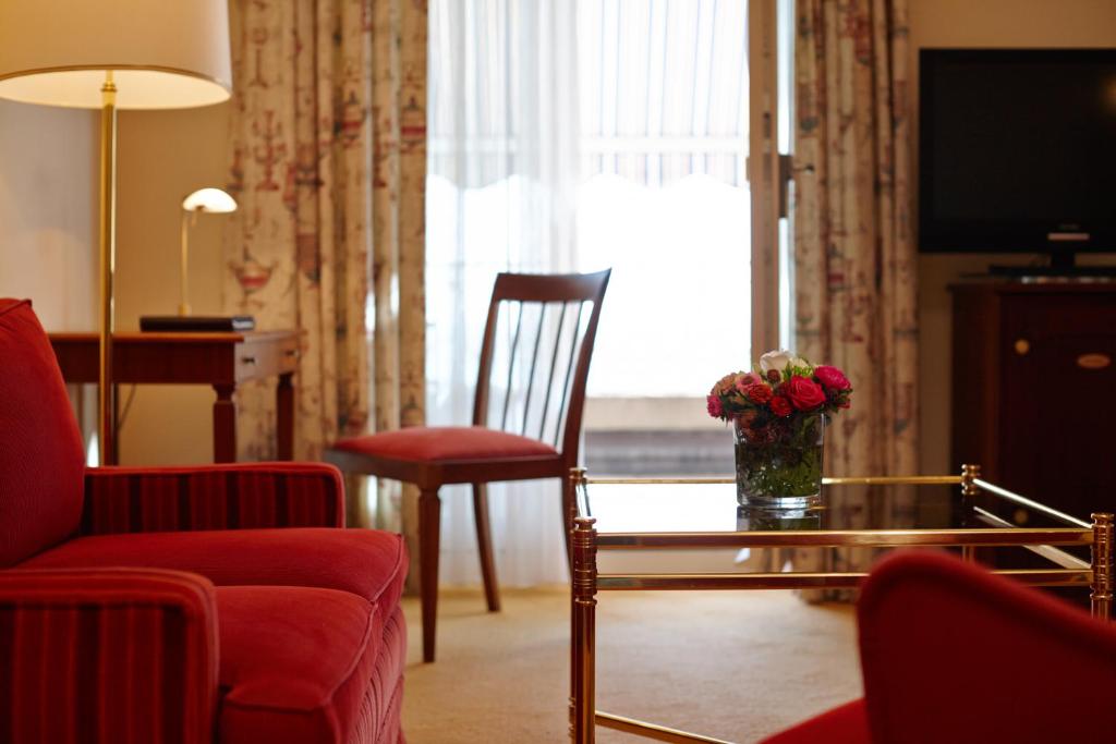 TV a/nebo společenská místnost v ubytování Hotel Bad Schachen