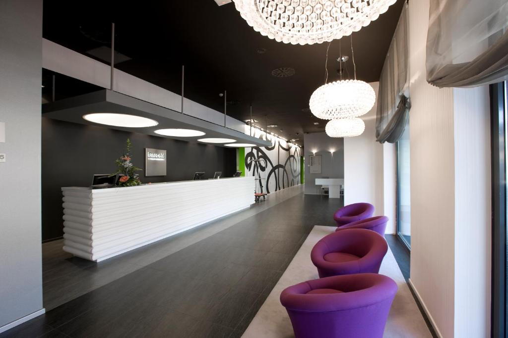 Hotel Zentral Castellana Norte - Resim 14