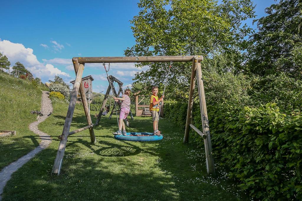 Herní místnost nebo prostor pro děti v ubytování Ferienhof Schneiderweg