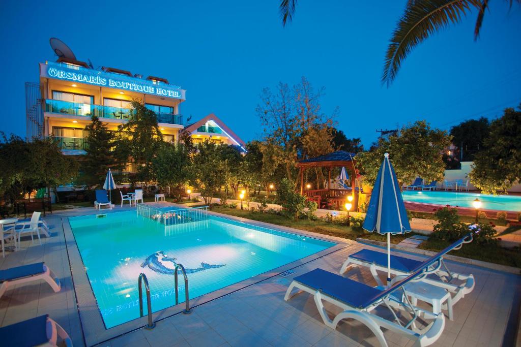 Bazén v ubytování Örsmaris Boutique Hotel nebo v jeho okolí