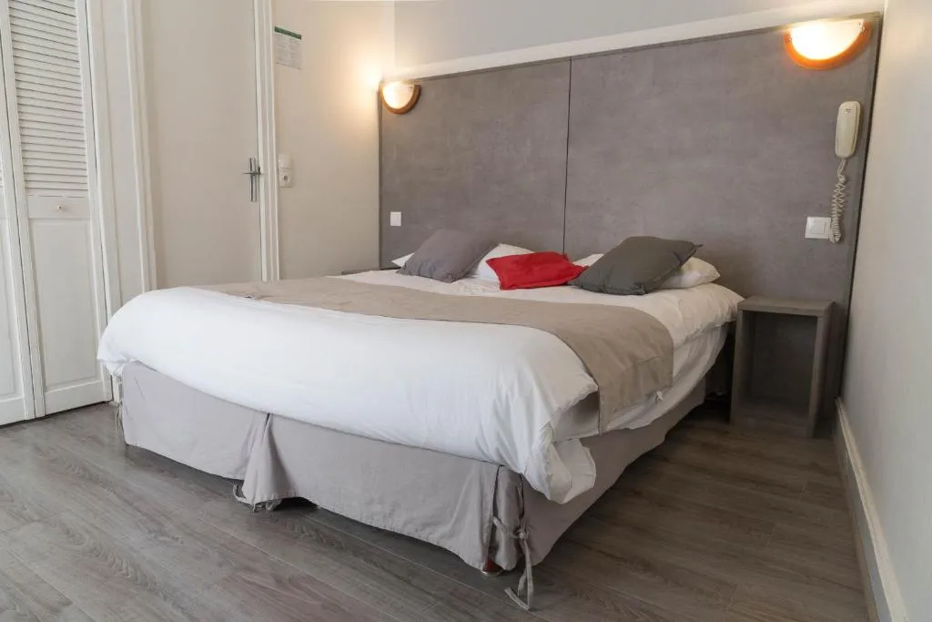 Panam Hotel - Place Gambetta-Mairie de gambetta, Paris, Franţa