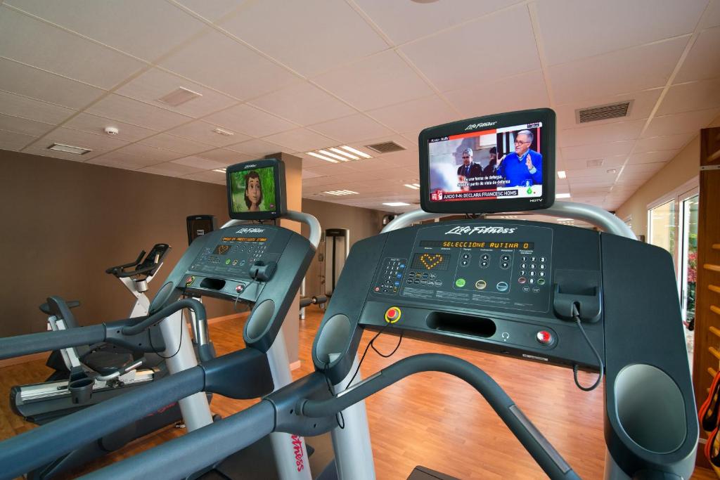 Posilňovňa alebo fitness centrum v ubytovaní Bull Vital Suites & Spa Boutique Hotel - Only Adults