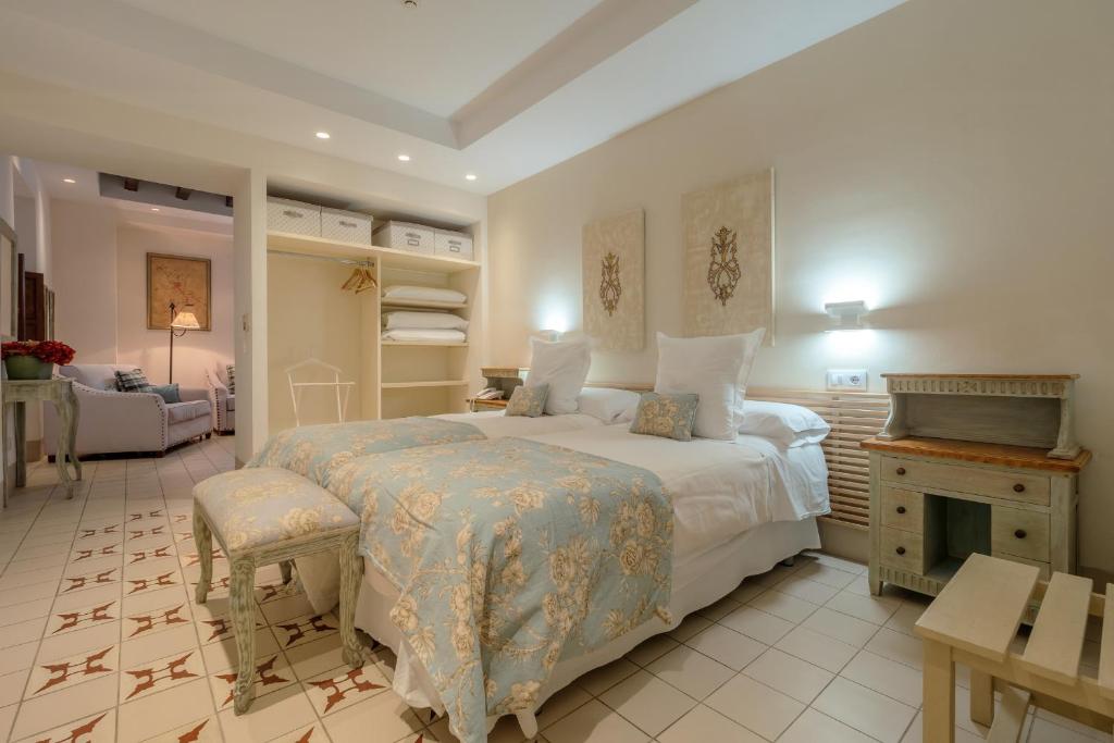 ApartaSuites Alberca Deluxe - 1