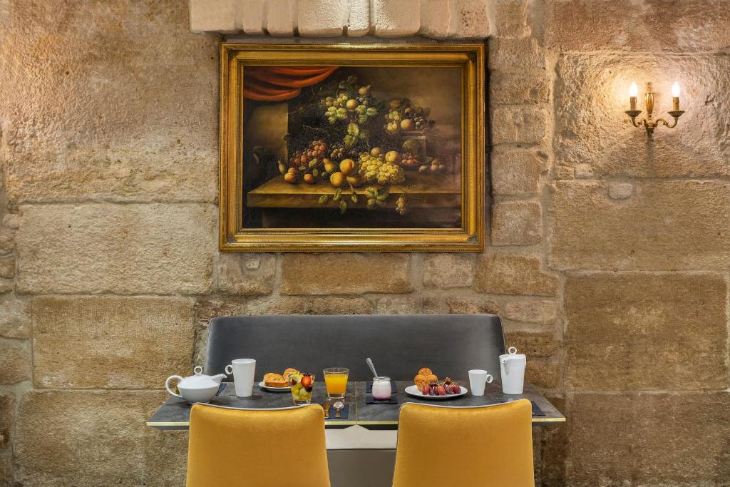 Hotel Ducs de Bourgogne - Resim 35