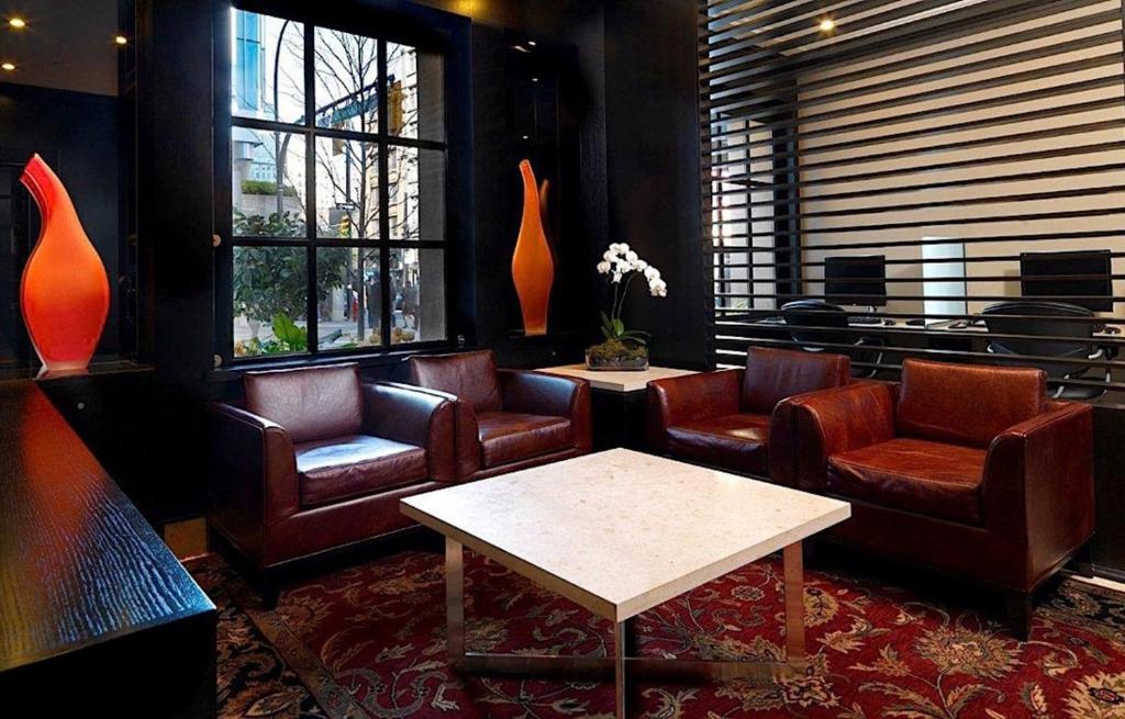 The St. Regis Hotel - Resim 14