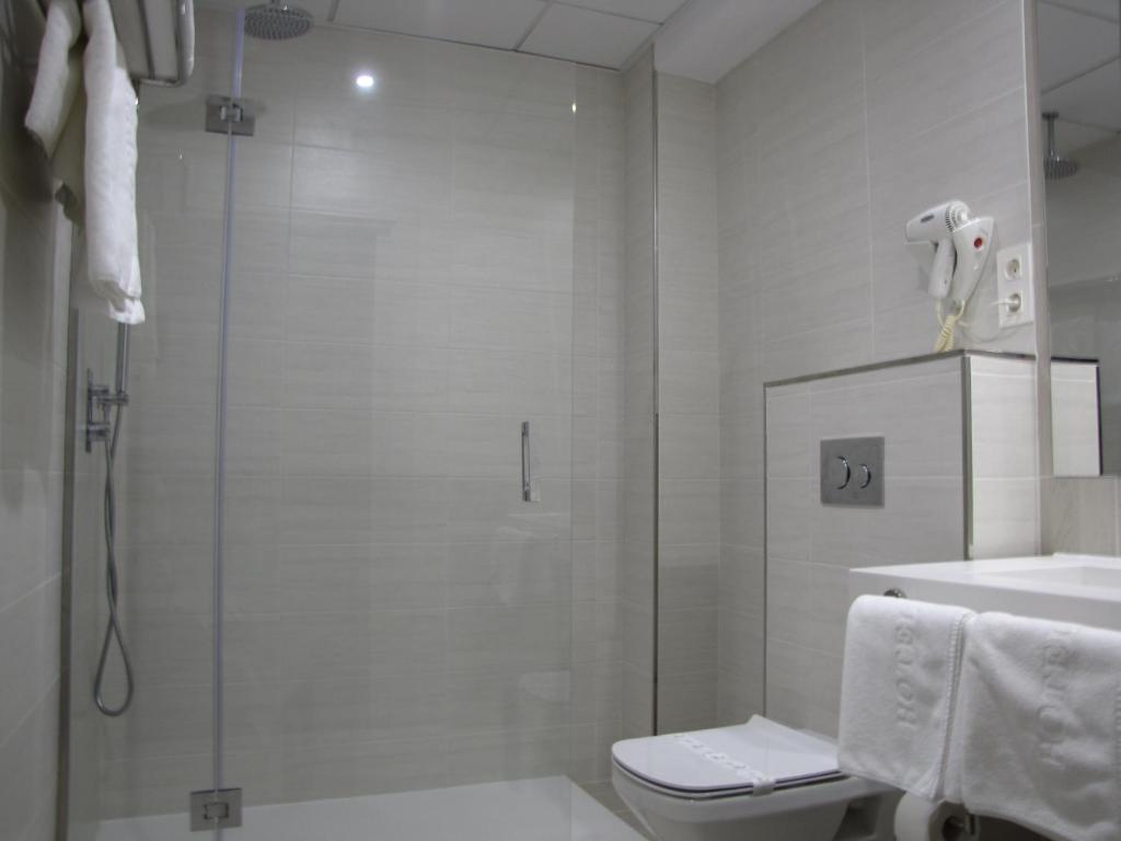 Koupelna v ubytování Hotel Ton